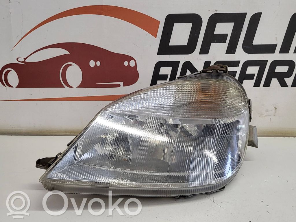 Mercedes-Benz Vaneo W414 Lampa przednia 