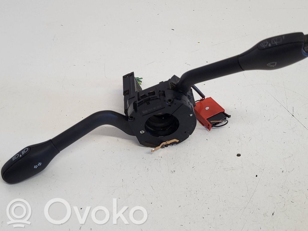Volkswagen Polo III 6N 6N2 6NF Interruptor/palanca de limpiador de luz de giro 