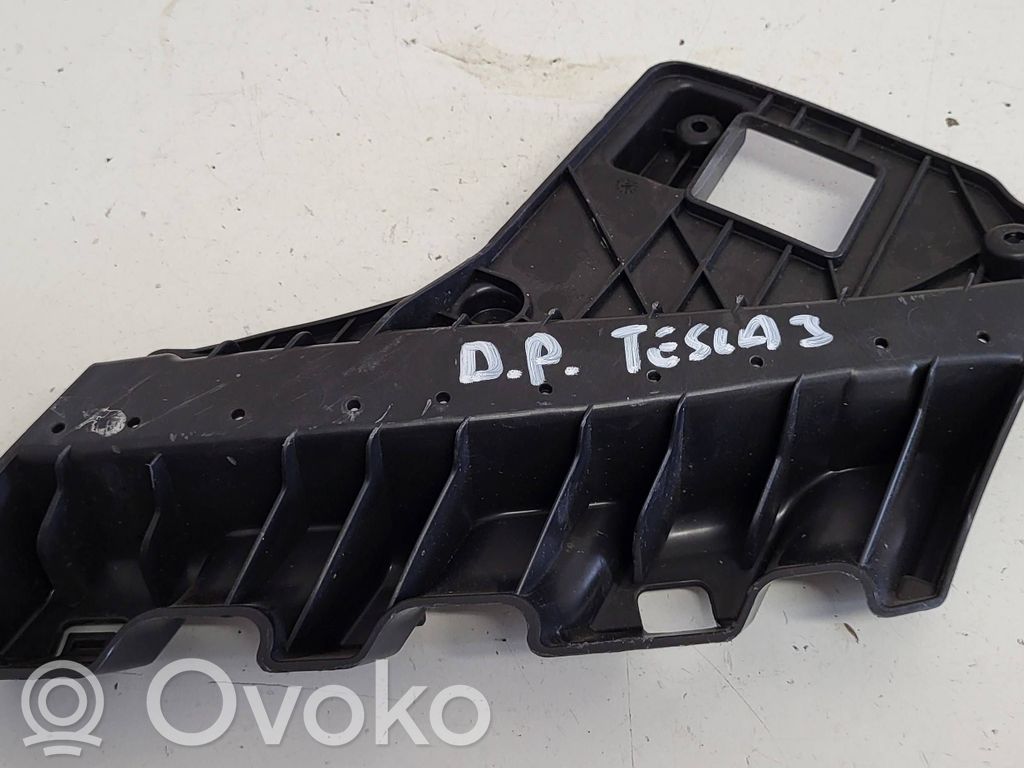 Tesla Model Y Headlight/headlamp mounting bracket 
