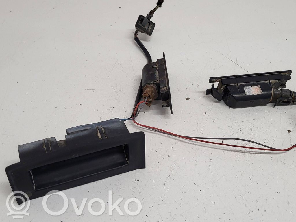 Opel Zafira B Uchwyt / Rączka klapy tylnej / bagażnika z kamerą 