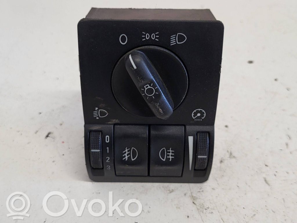 Opel Corsa C Light switch 