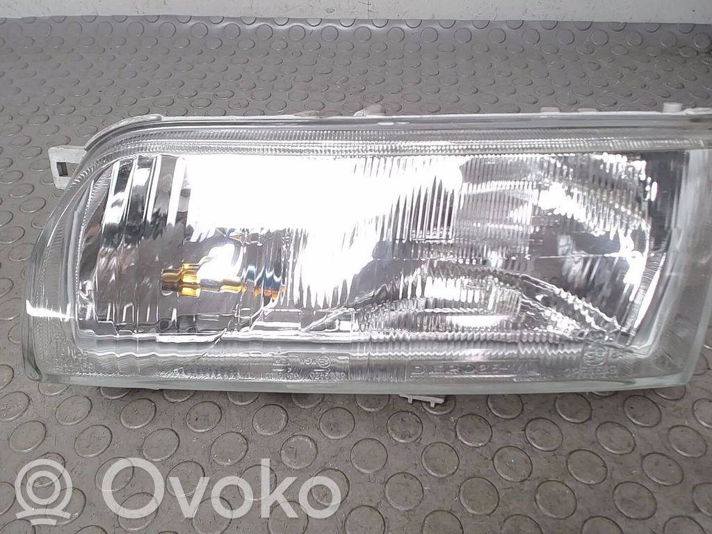 Nissan Primera Scheinwerfer 