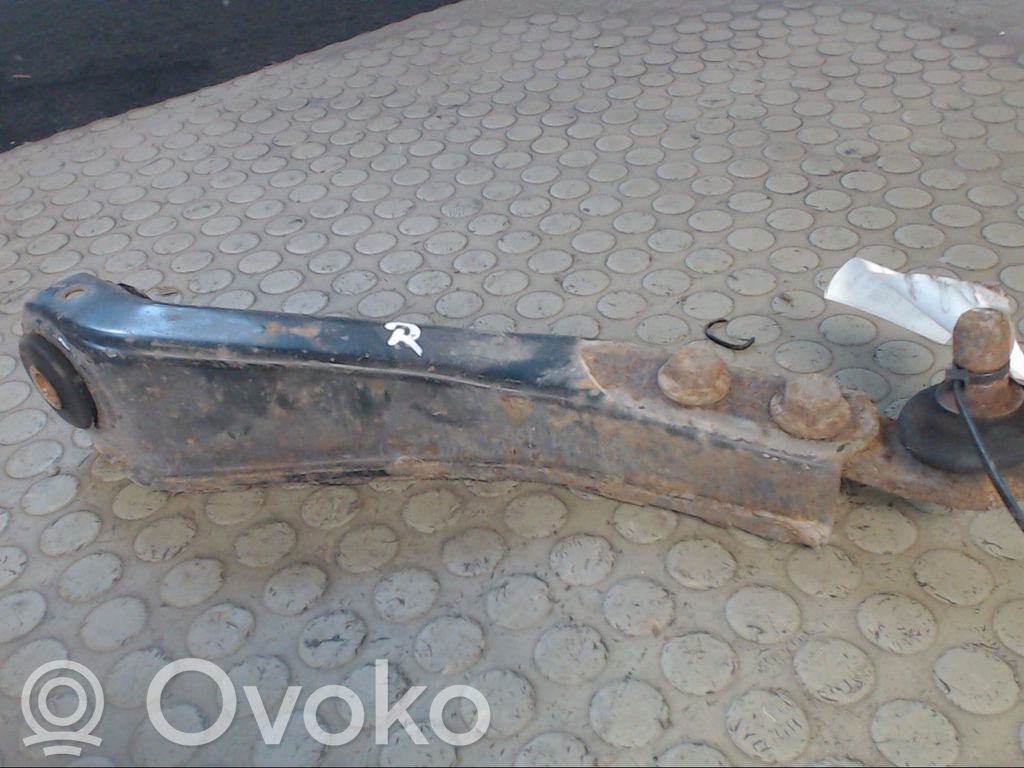 Opel Corsa B Braccio di controllo sospensione anteriore inferiore/braccio oscillante 