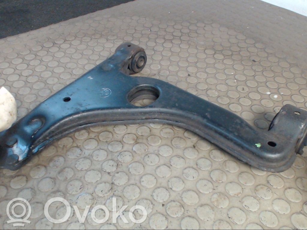 Opel Astra G Dolny wahacz przedni 
