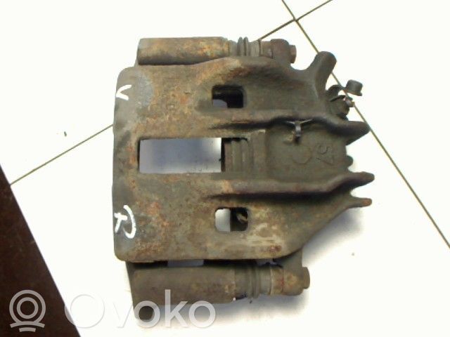 Peugeot 406 Zacisk hamulcowy przedni 