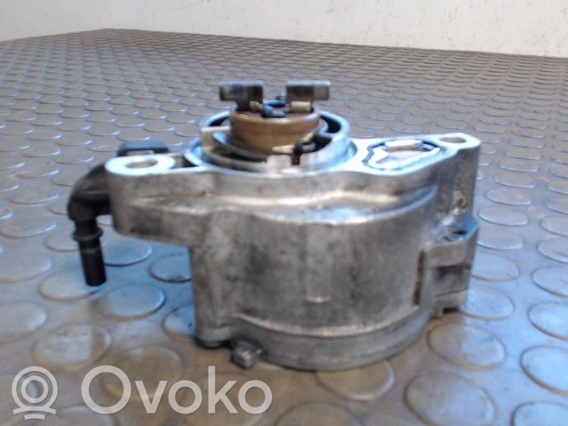 Ford Focus Pompe à vide 