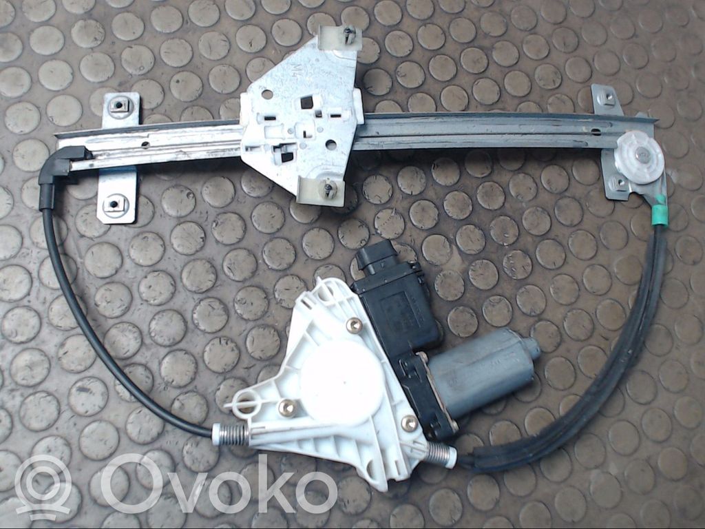 Mitsubishi Carisma Macara geam spate fără motor 