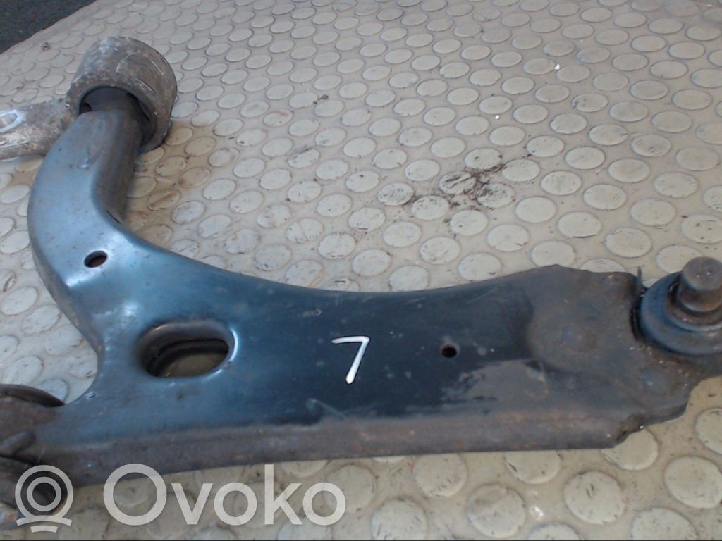 Ford Fiesta Querlenker Achsschenkel vorne 