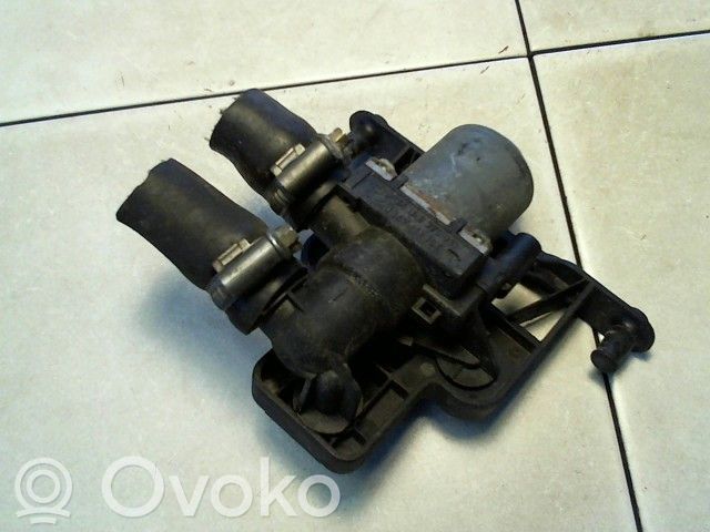 BMW 5 E39 Ilmastointilaitteen laajennusventtiili (A/C) 