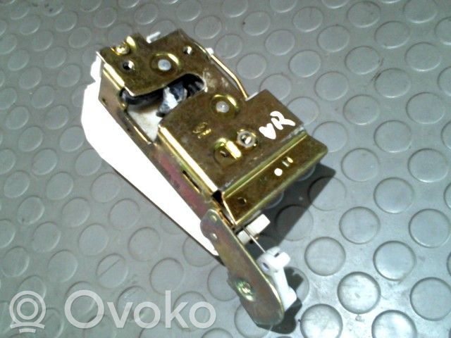 Ford Escort Zamek drzwi przednich 