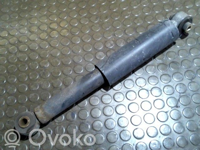 Ford Mondeo Mk III Takaiskunvaimennin