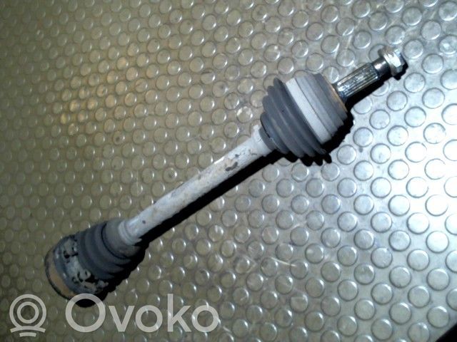 Volkswagen Golf II Półoś przednia 