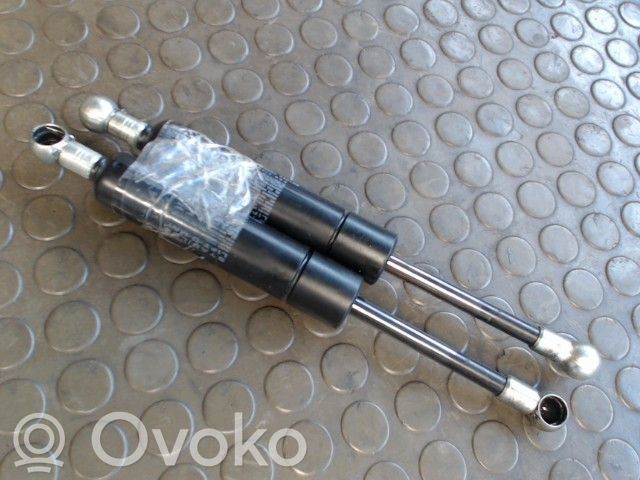 Volvo 850 Amortizor hayon 