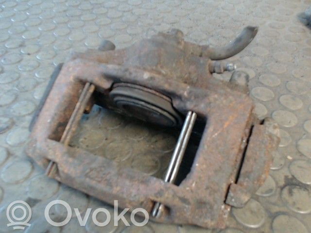 Opel Vectra A Étrier de frein avant