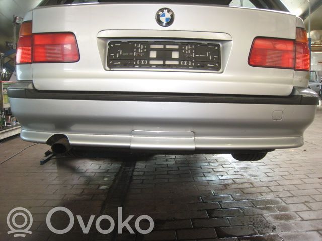 BMW 5 E39 Bamperis 
