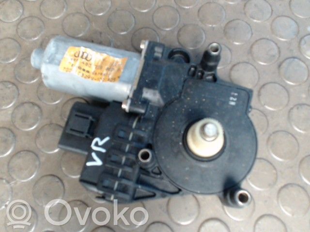 Audi A6 S6 C5 4B Motorino alzacristalli della portiera anteriore 