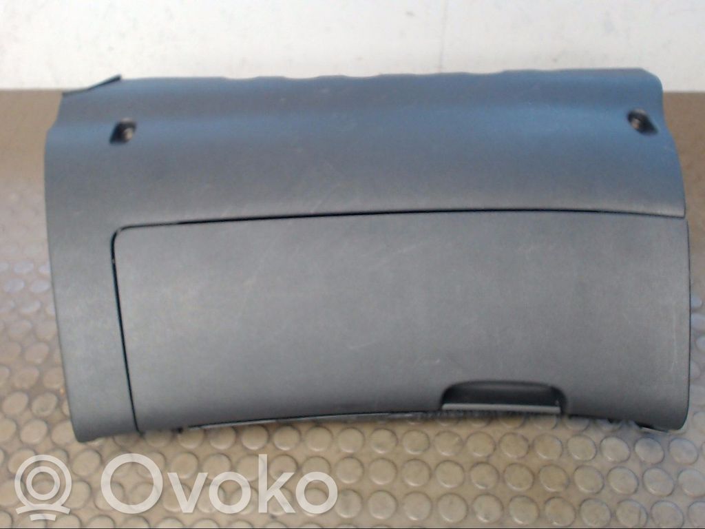 Skoda Octavia Mk2 (1Z) Schowek deski rozdzielczej / Komplet 