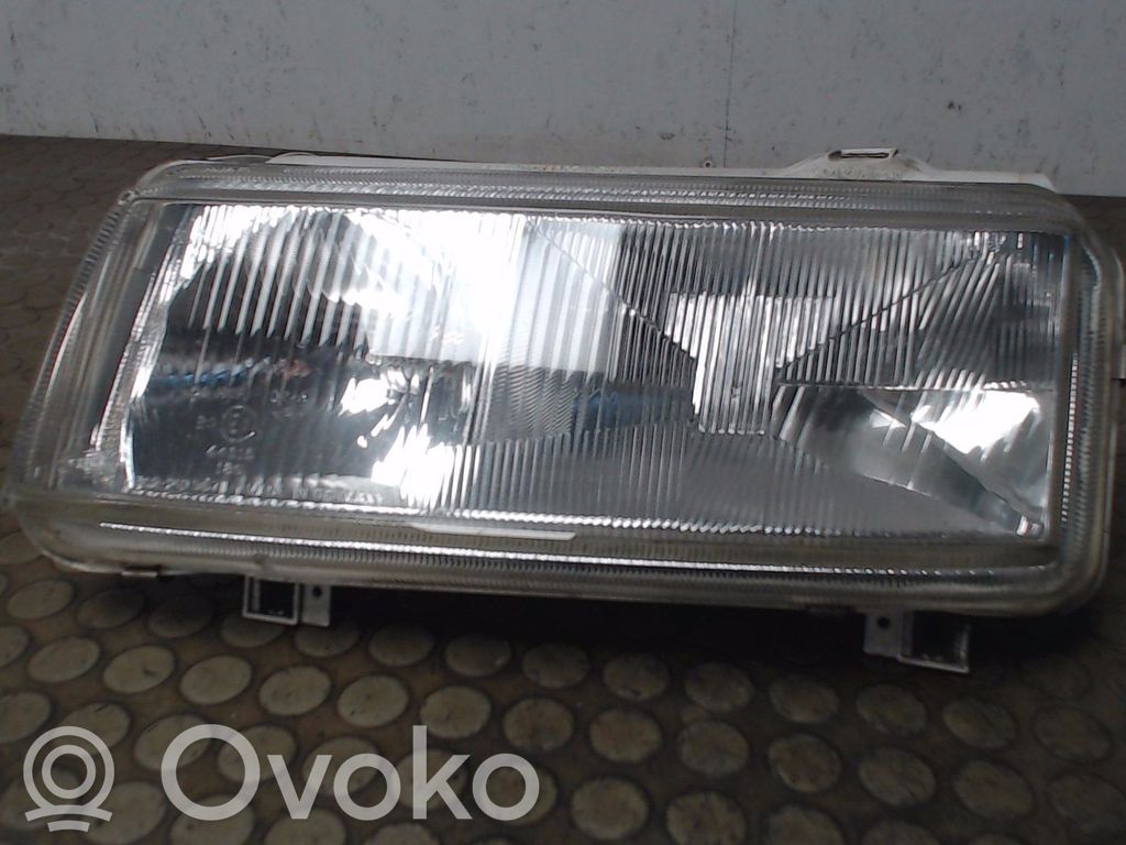 Volkswagen PASSAT B4 Far 