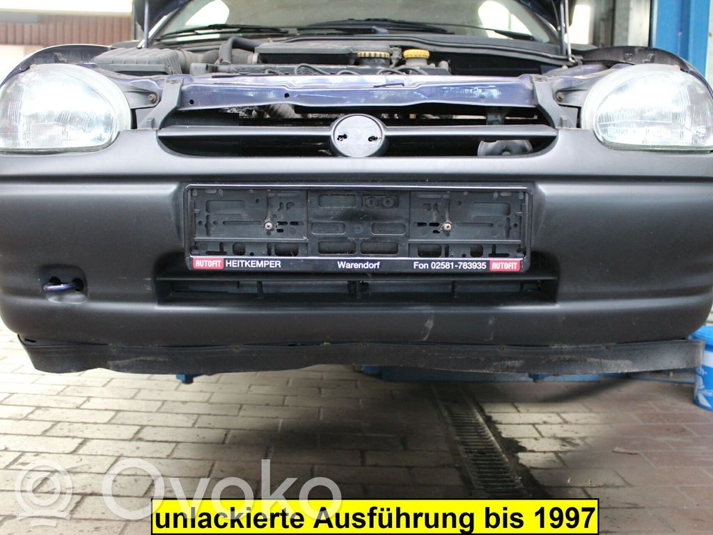 Opel Corsa B Parachoques delantero 