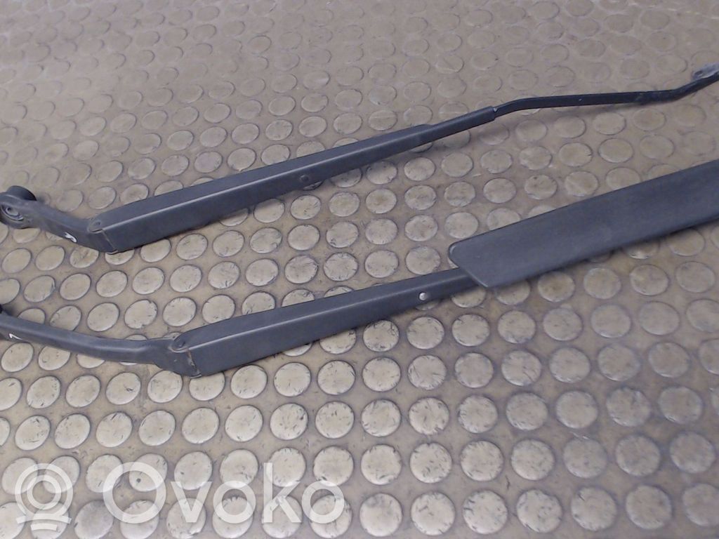 Mazda 626 Front wiper blade arm 
