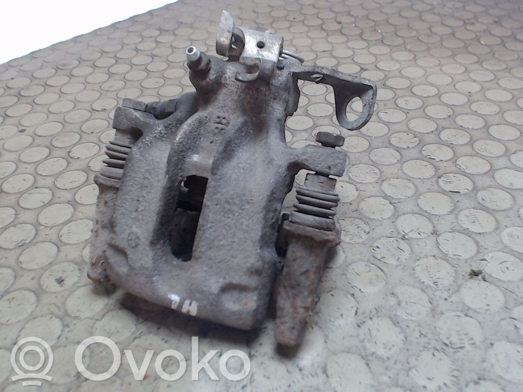 Ford Galaxy Задний суппорт 