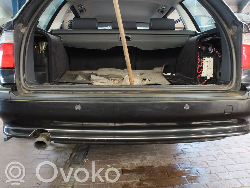 BMW 5 E39 Bamperis 