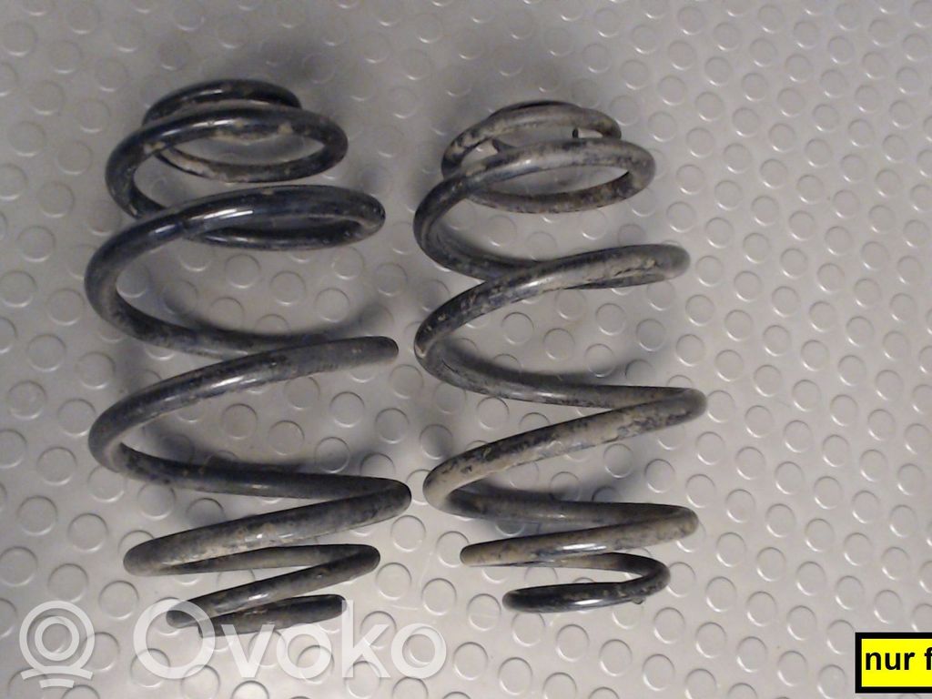Opel Astra F Sprężyna tylna 