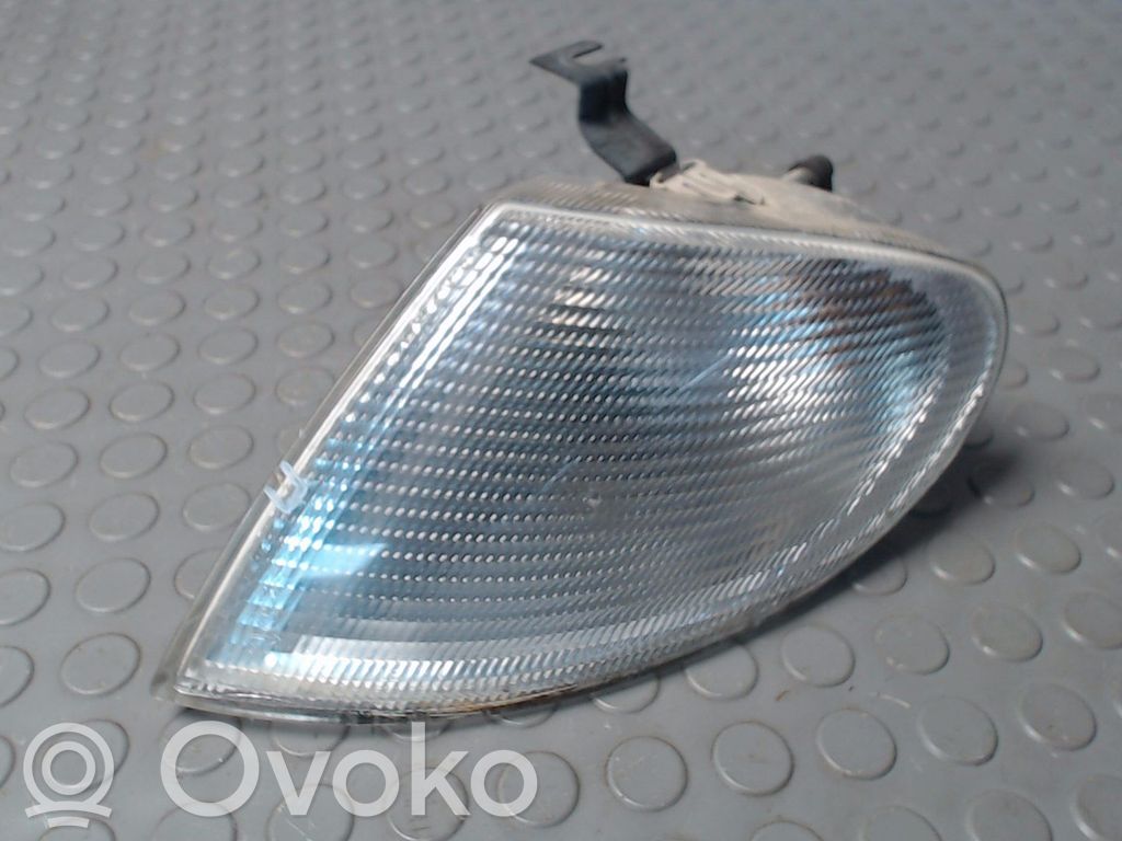 Ford Galaxy Front indicator light 