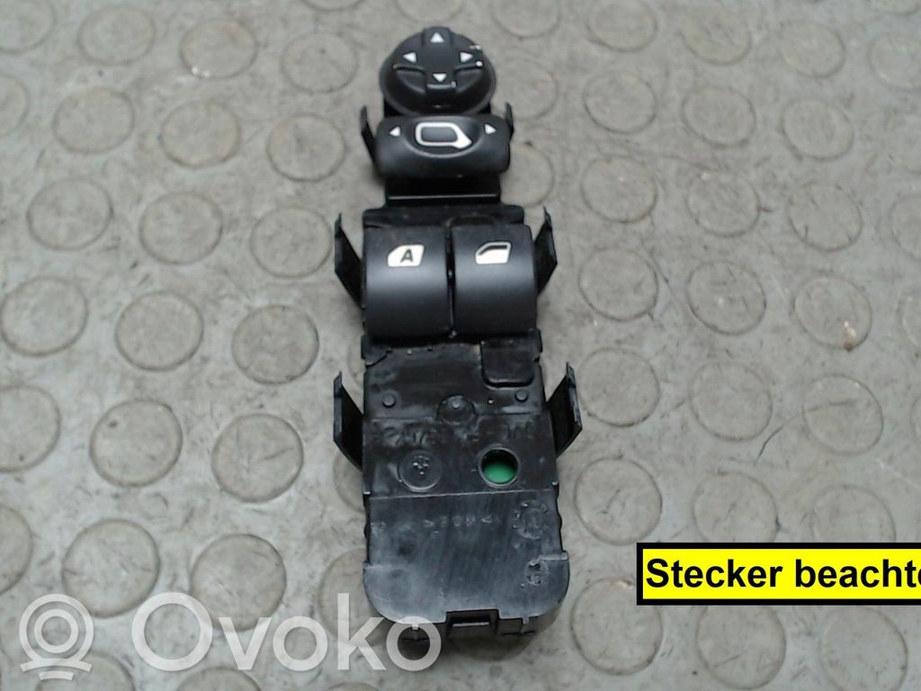 Peugeot 207 Electric window control switch 