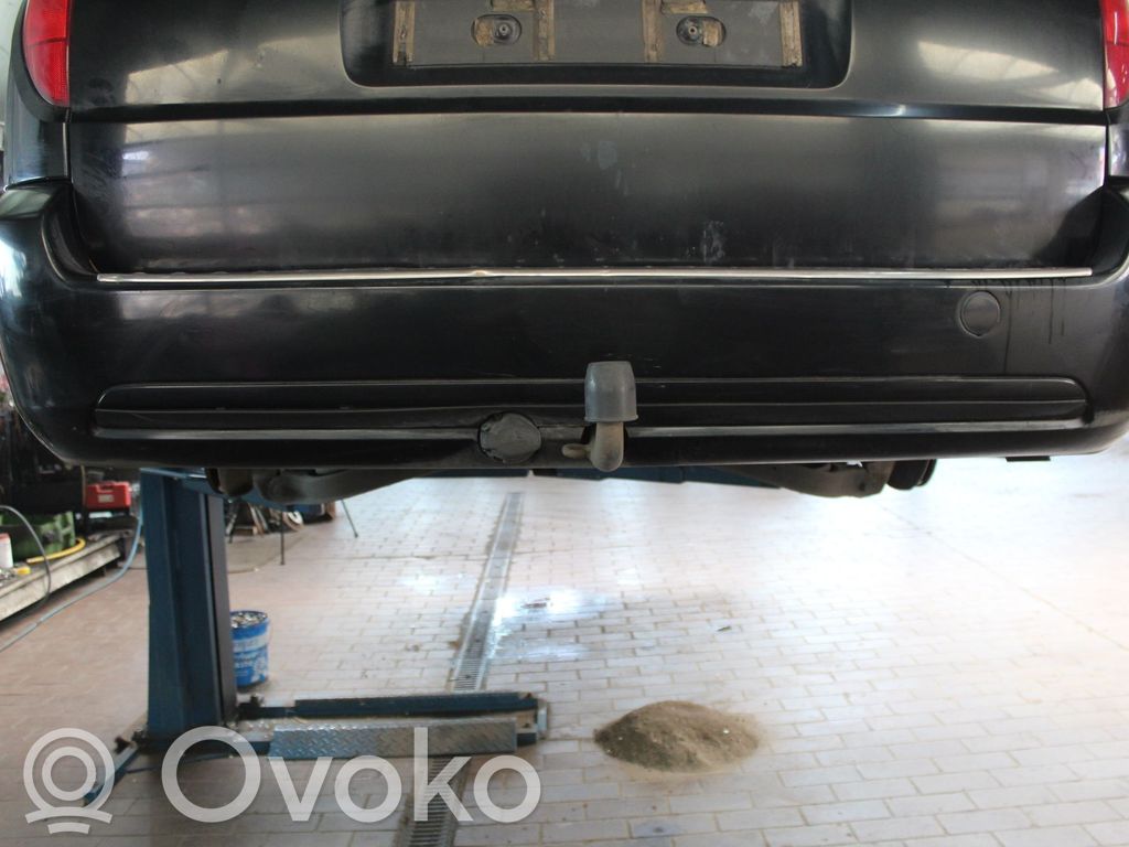 Ford Mondeo Mk III Parachoques 