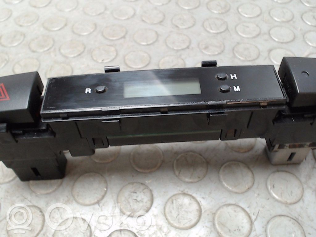 Hyundai Accent Screen/display/small screen 