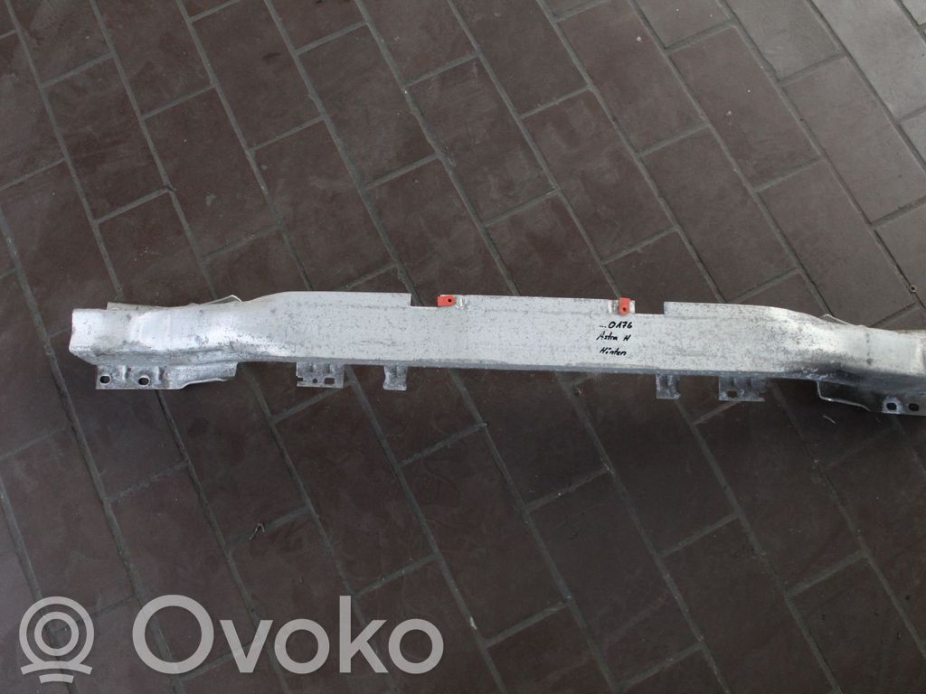 Opel Astra H Travesaño del parachoques trasero 