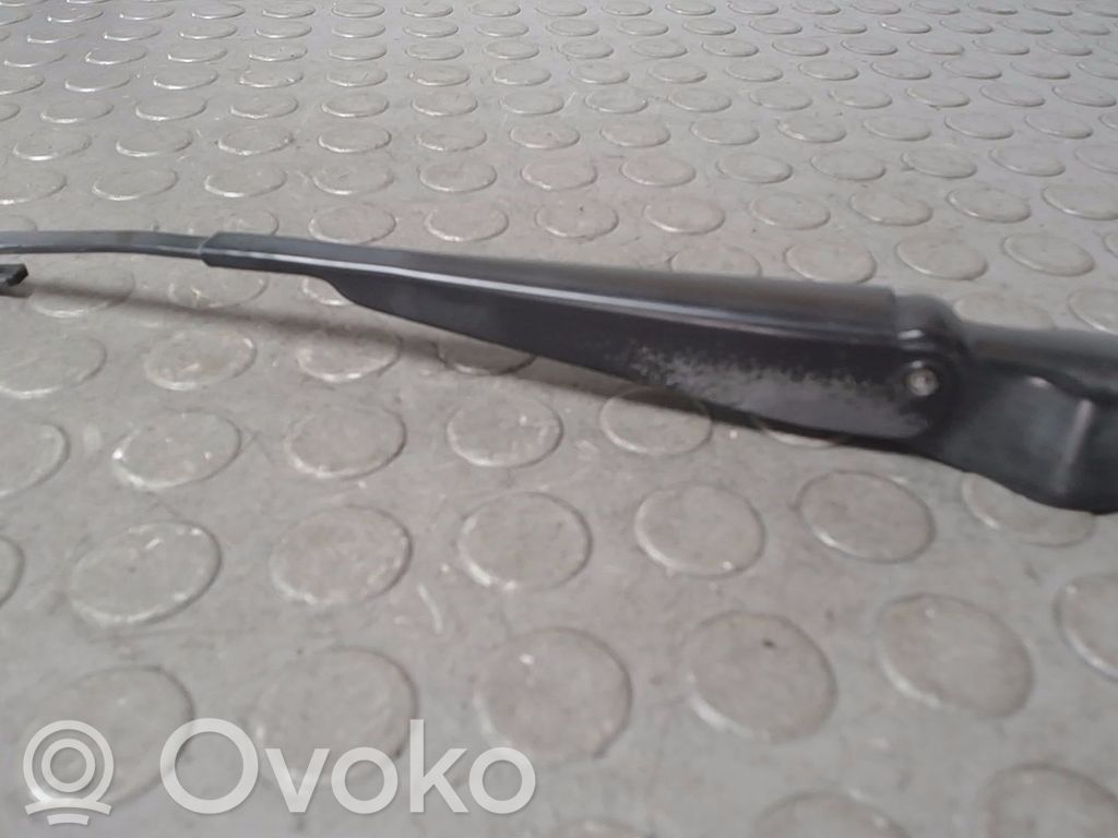 Ford Fiesta Brazo del limpiaparabrisas trasero 