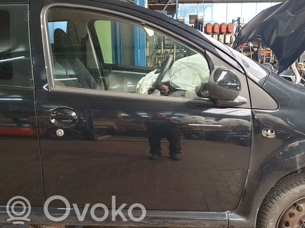 Etuovi   670010H010