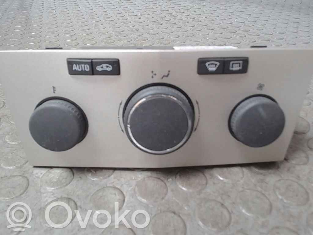 Opel Astra H Unitate control climatizare 