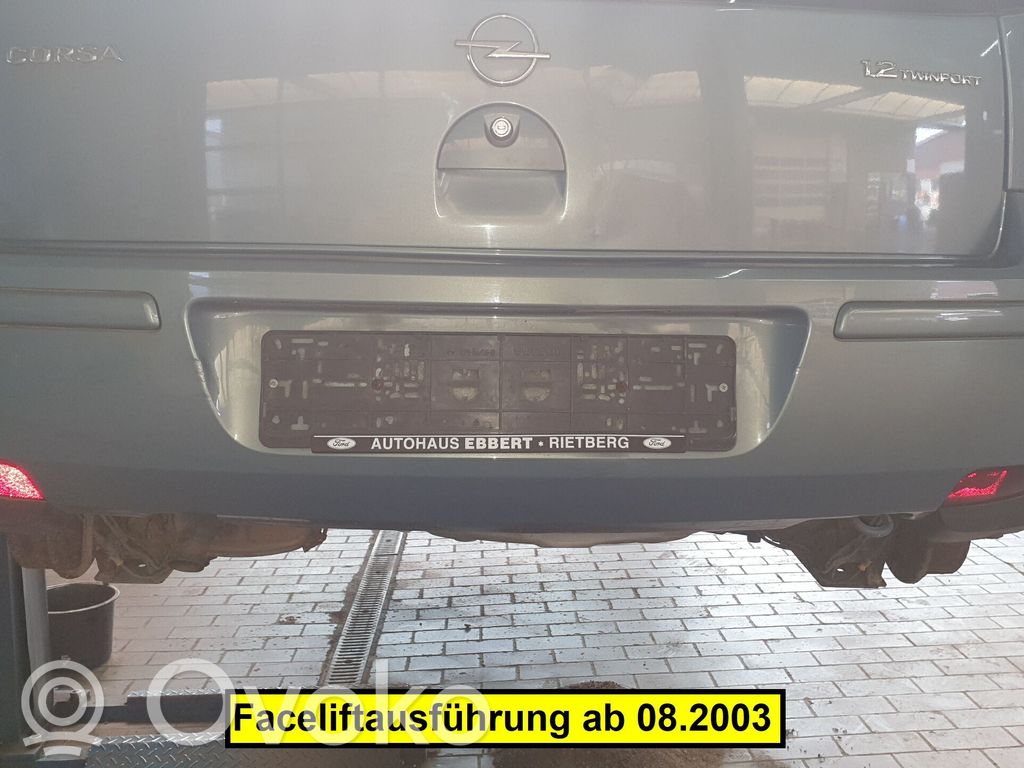 Opel Corsa C Bamperis 