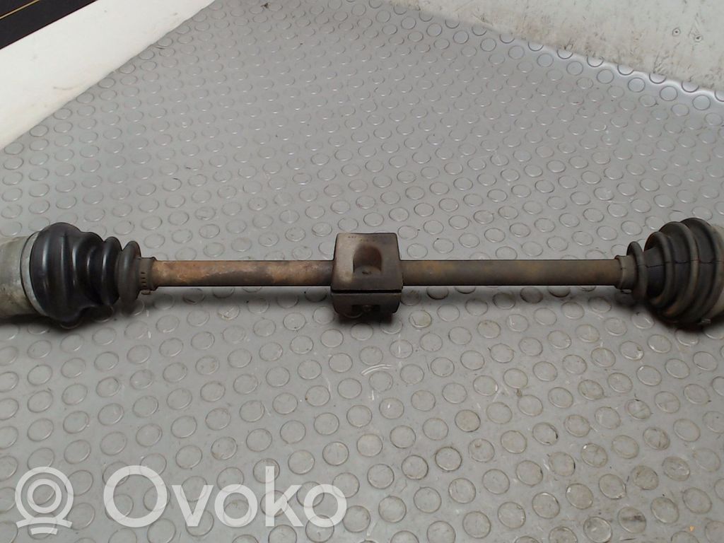 Ford Fiesta Półoś przednia 