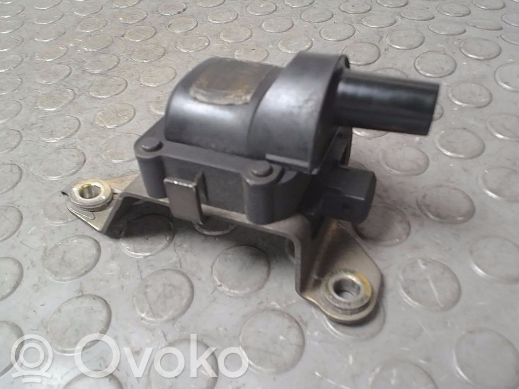 Toyota Avensis T220 Bobina di accensione ad alta tensione