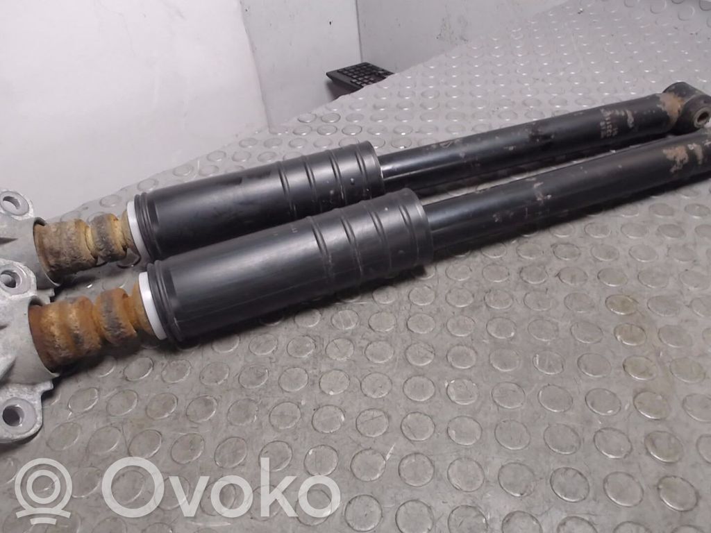 Opel Corsa D Takaiskunvaimennin 