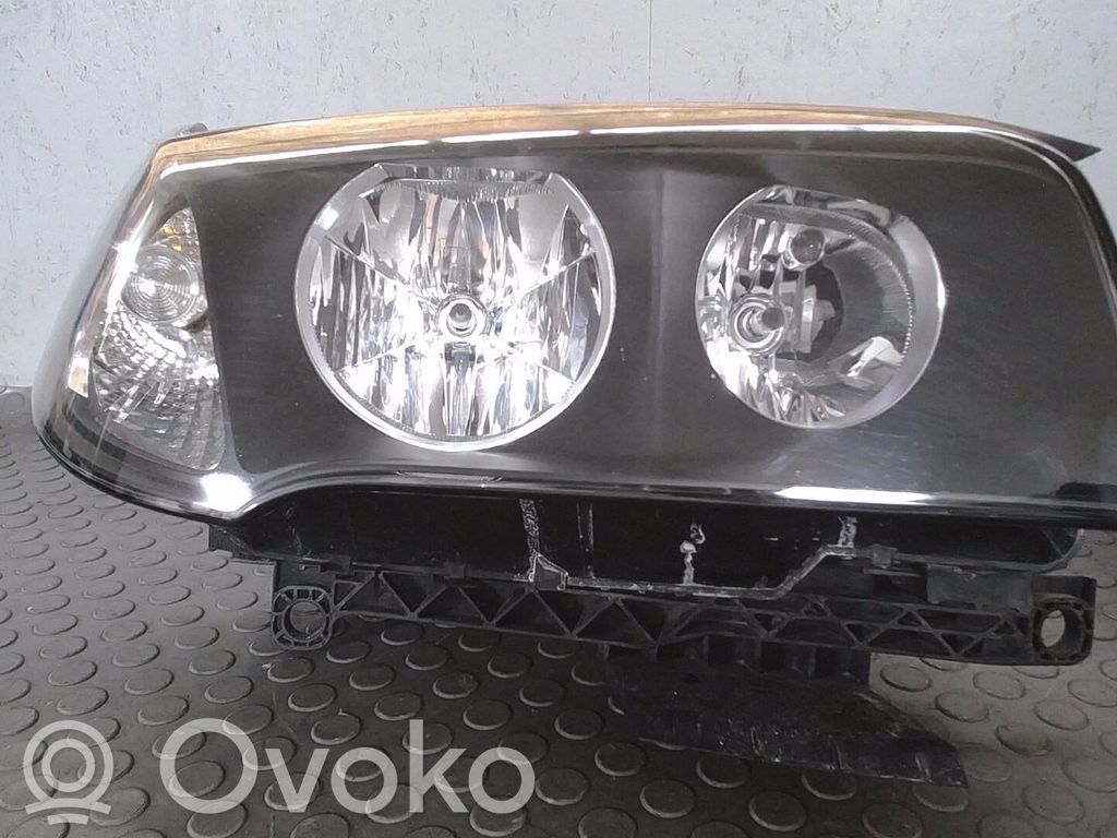 BMW X3 E83 Headlight/headlamp 