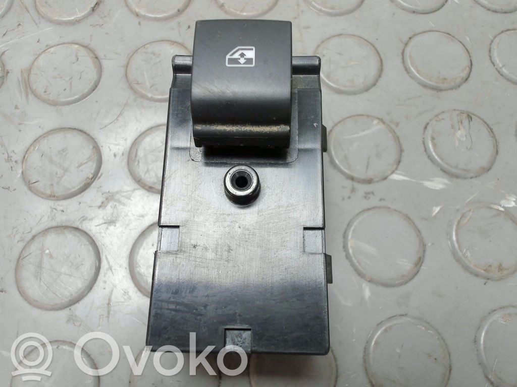 Opel Astra J Electric window control switch 