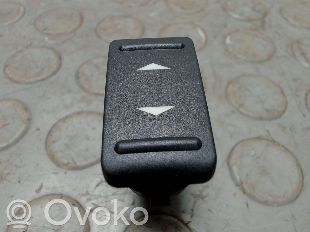 Electric window control switch   1471913,14529,7M5T14529AA