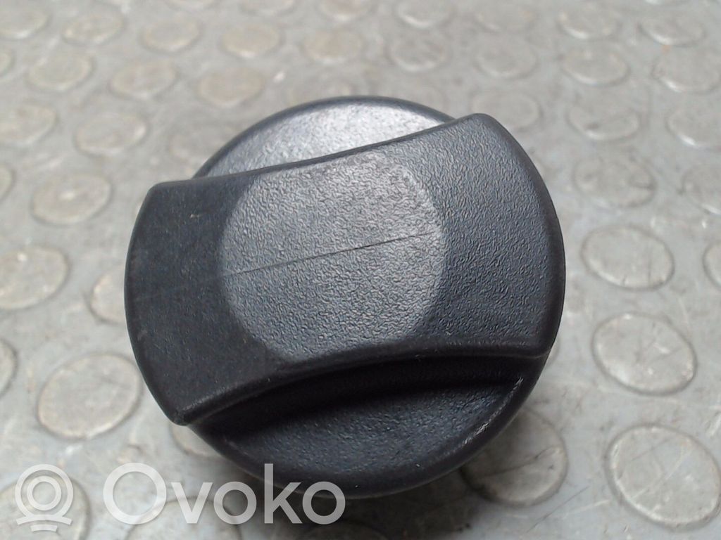 Opel Vectra B Degalų bako užsukamas dangtelis 