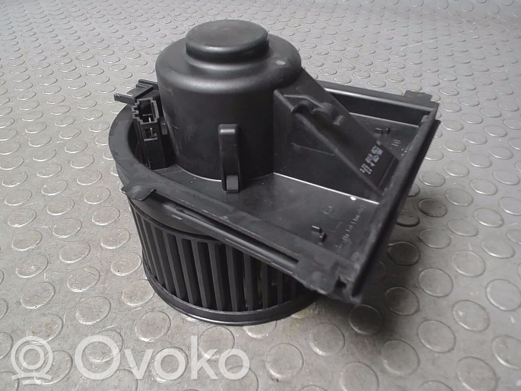 Volkswagen Golf IV Ventilator electric răcire radiator 