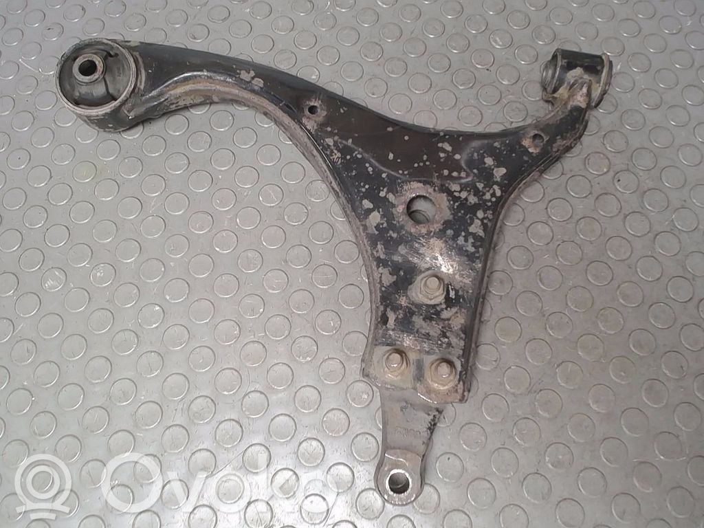 KIA Carens II Braccio di controllo sospensione anteriore inferiore/braccio oscillante 