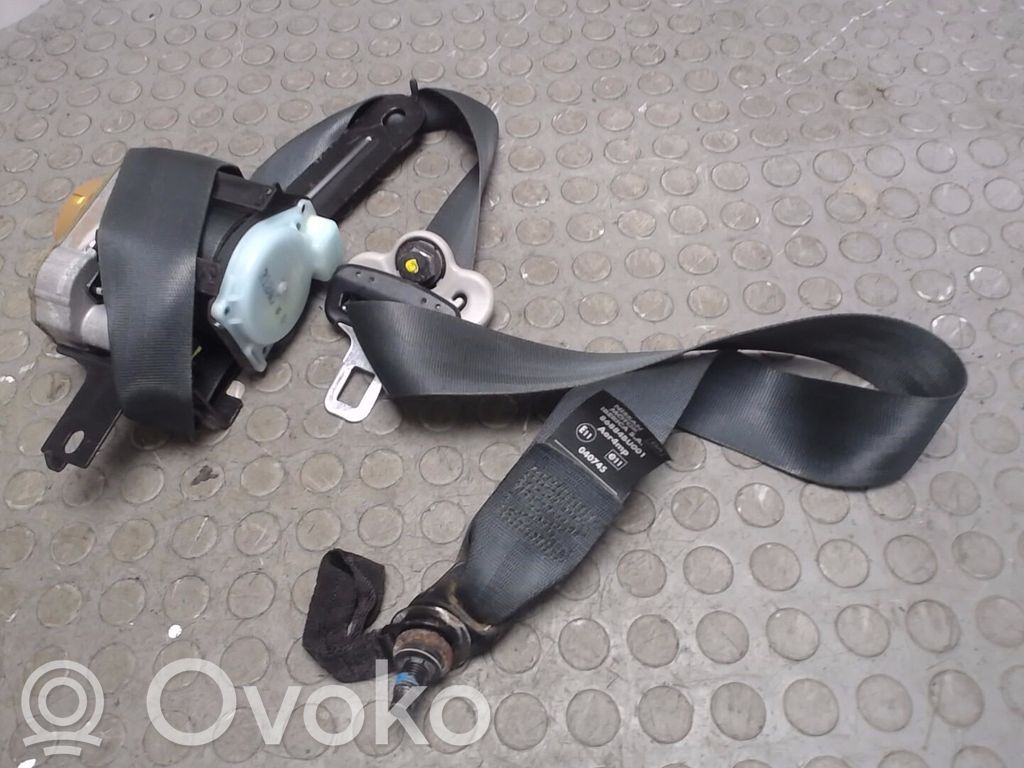 Nissan Almera Tino Cinturón delantero