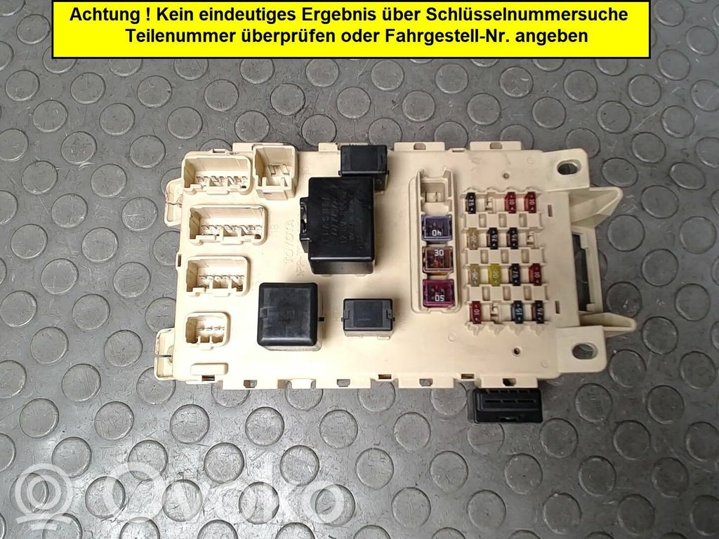 Toyota Yaris Boîte à fusibles