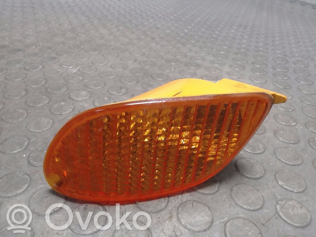 Ford Focus Front indicator light 