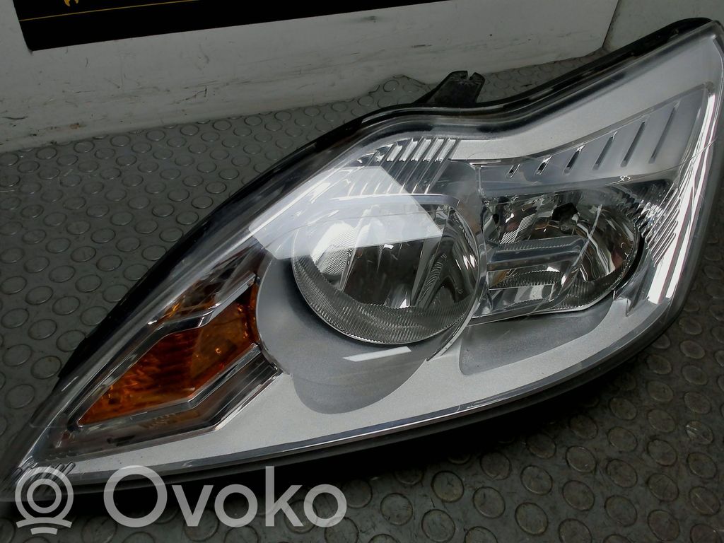 Ford Focus Faro/fanale 