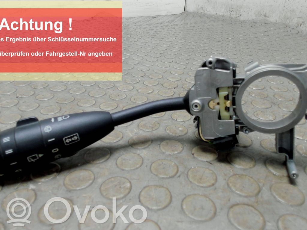 Mercedes-Benz C W203 Palanca de intermitentes 